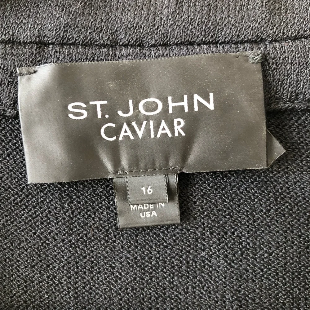 ST JOHN CAVIAR Black Santana Knit Boxy Short Blazer size 16 - Picture 4 of 11